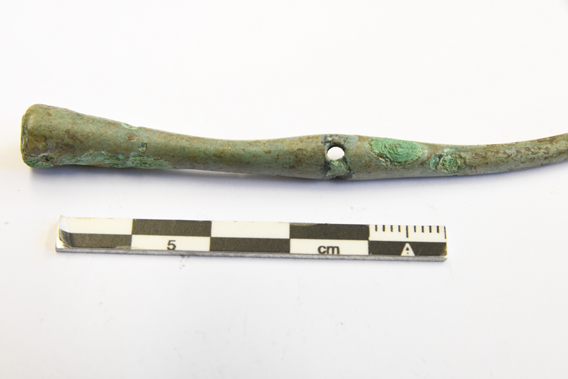 Abb-14-lochhalsnadel